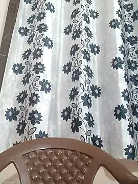 poojam93 online show from April 6, 1:23 am