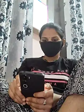 poojam93 online show from February 5, 3:41 pm