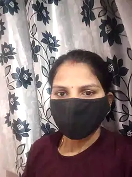 Snapshot of poojam93 chatting on May 1, 4:17 am poojam93 online show from May 1, 4:17 am