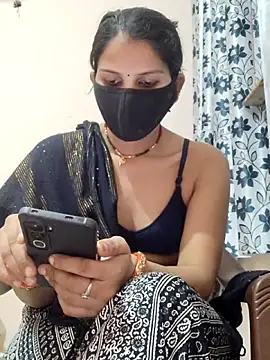 poojam93 online show from December 18, 10:08 am