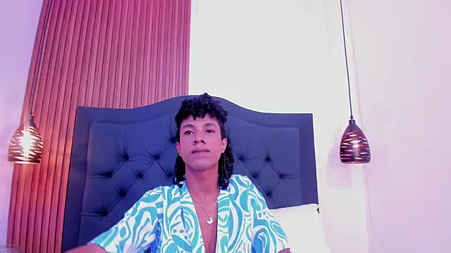 Snapshot of Johan_gz_ chatting on July 9, 11:31 am Johan gz online show from July 9, 11:31 am