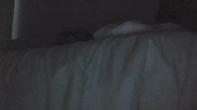 sarahkat86 online show from April 15, 11:05 am