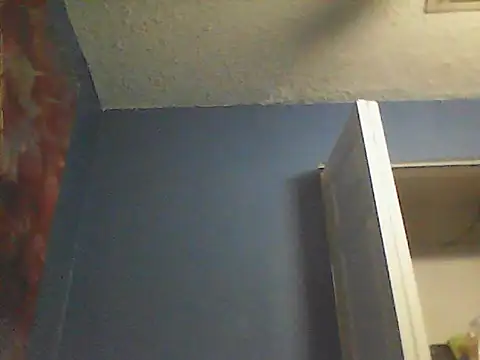 Snapshot of sarahkat86 chatting on October 15, 4:59 pm sarahkat86 online show from October 15, 4:59 pm