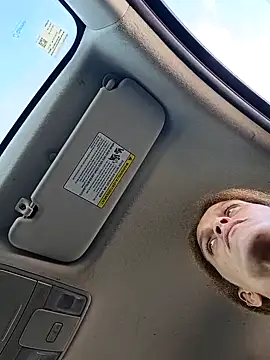 sarahkat86 online show from February 4, 8:15 pm