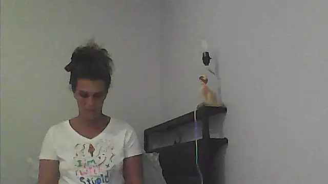 sarahkat86 online show from March 10, 1:20 am