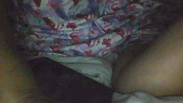 sarahkat86 online show from April 8, 11:28 pm