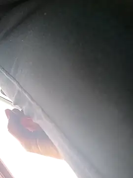 sarahkat86 online show from March 14, 8:37 pm