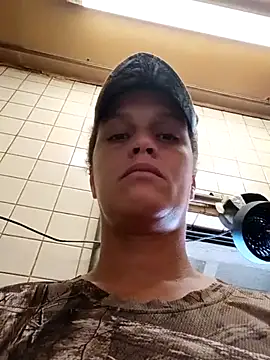 sarahkat86 online show from December 1, 4:30 pm