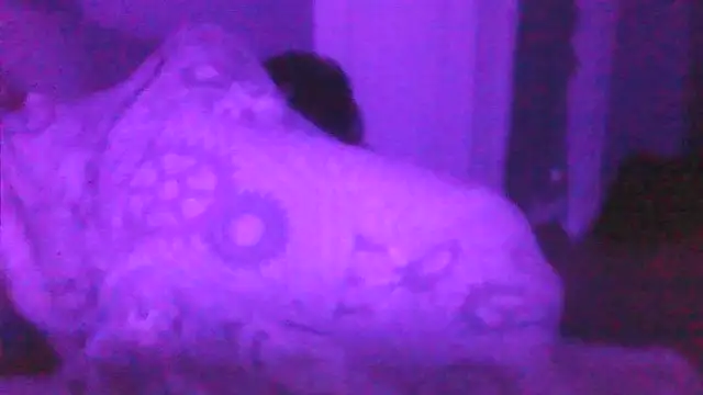 Snapshot of sarahkat86 chatting on October 4, 8:49 am sarahkat86 online show from October 4, 8:49 am