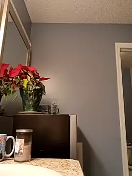 sarahkat86 online show from December 20, 1:47 pm