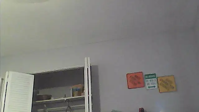 sarahkat86 online show from May 21, 9:12 pm