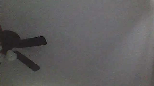 sarahkat86 online show from March 21, 10:35 pm