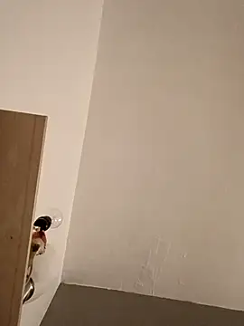 sarahkat86 online show from February 14, 11:16 pm