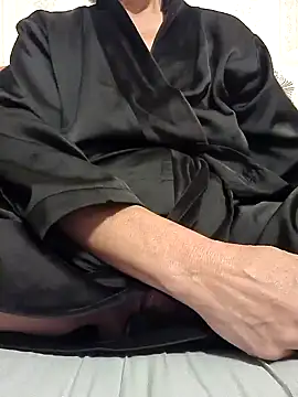 lucamila2903 online show from October 31, 10:05 pm