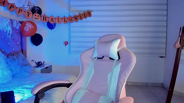 Snapshot of Jade_rey_ chatting on October 30, 2:54 am Jade rey online show from October 30, 2:54 am