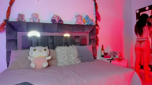 Jade rey  online show from January 8, 3:23 am