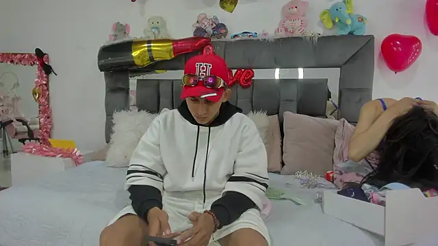 Jade rey  online show from February 12, 1:49 am