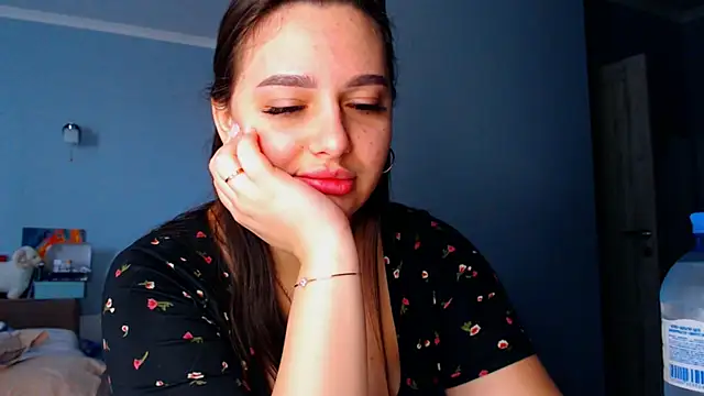 NikiWhite online show from October 18, 9:44 am