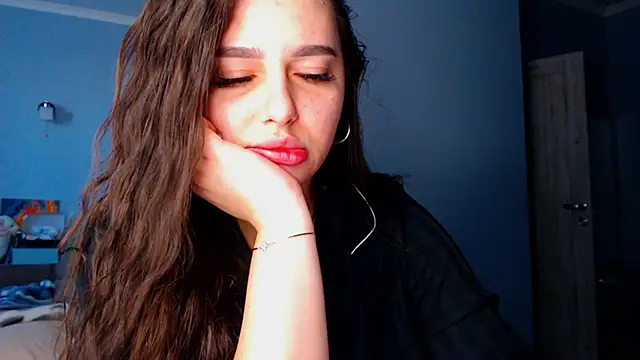 NikiWhite online show from October 17, 9:01 am