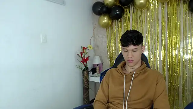 Snapshot of AustinPrice chatting on October 16, 7:11 pm AustinPrice online show from October 16, 7:11 pm
