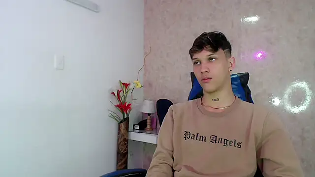 Snapshot of AustinPrice chatting on October 9, 7:36 pm AustinPrice online show from October 9, 7:36 pm