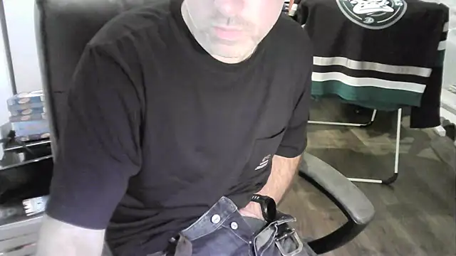 Chrisprngr online show from October 12, 8:54 pm