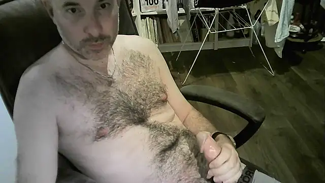 Snapshot of Chrisprngr chatting on July 13, 3:11 pm Chrisprngr online show from July 13, 3:11 pm