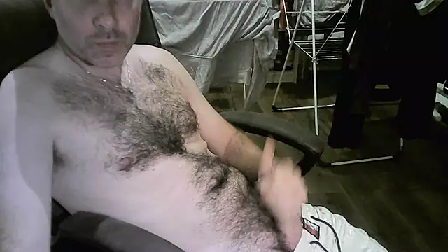 Chrisprngr online show from September 28, 8:16 pm