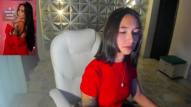 Snapshot of hellen_tease chatting on July 18, 12:36 pm hellen tease online show from July 18, 12:36 pm