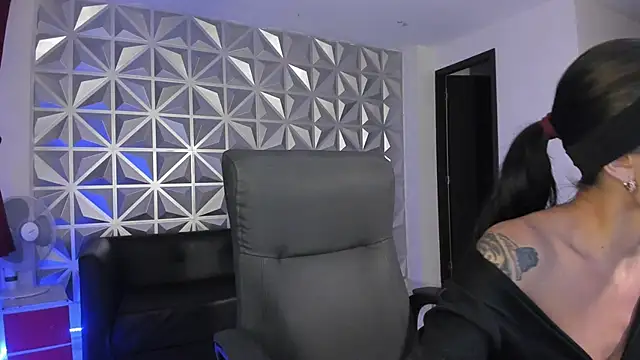 hellen tease online show from September 20, 12:43 pm