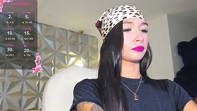 hellen tease online show from March 16, 12:42 pm