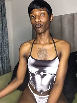 Trans fairy online show from September 25, 7:20 pm