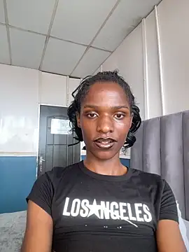 Trans fairy online show from February 12, 1:33 pm