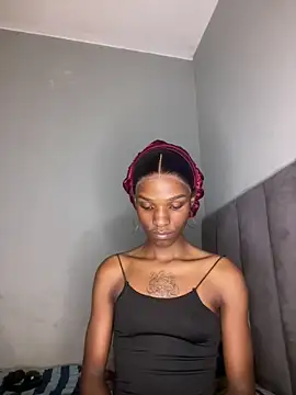 Trans fairy online show from April 24, 9:50 pm