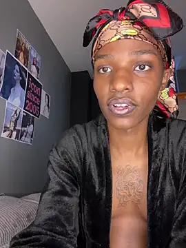Trans fairy online show from June 22, 1:52 pm