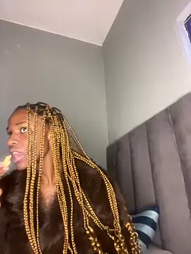 Trans fairy online show from May 8, 2:26 am