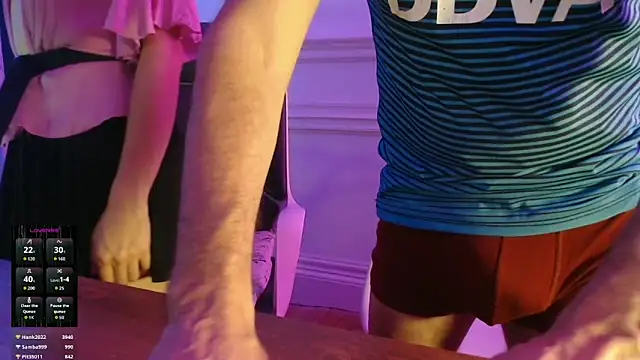 friendswithben33 online show from November 30, 2:12 am