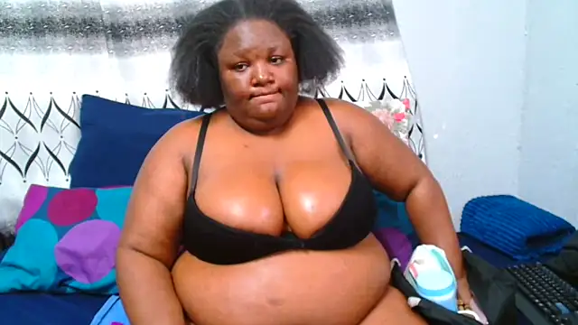 ChubbyBoobsxxx online show from May 18, 1:16 pm