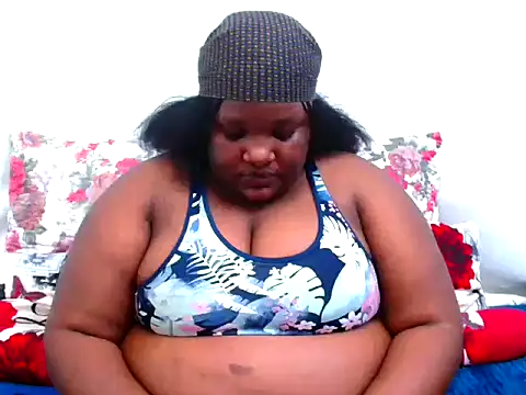 Snapshot of ChubbyBoobsxxx chatting on October 31, 6:10 am ChubbyBoobsxxx online show from October 31, 6:10 am