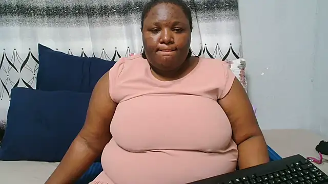 ChubbyBoobsxxx online show from April 22, 5:53 pm
