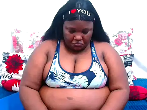 Snapshot of ChubbyBoobsxxx chatting on October 21, 5:51 am ChubbyBoobsxxx online show from October 21, 5:51 am