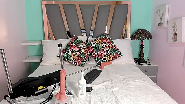 little lemmons  online show from October 27, 2:40 pm