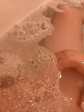 piloou online show from December 19, 5:37 pm