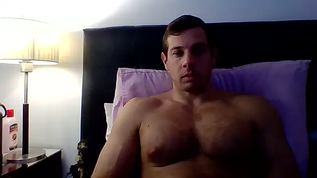 luca23millo90 online show from April 13, 5:22 am