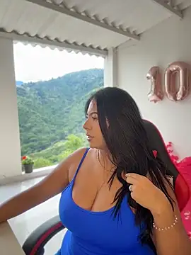 samanthahut1 online show from May 17, 2:39 pm