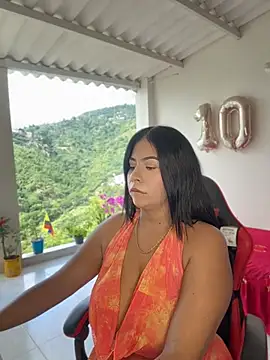 Snapshot of samanthahut1 chatting on June 7, 7:52 pm samanthahut1 online show from June 7, 7:52 pm