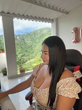 samanthahut1 online show from May 14, 9:12 pm