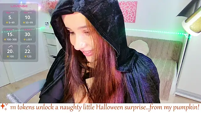 Margott Joy online show from October 31, 9:43 pm