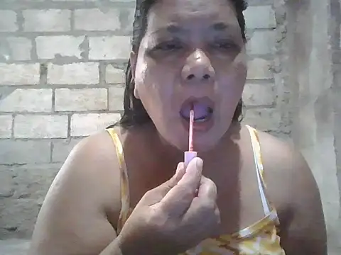 Snapshot of xxbernxxx chatting on October 7, 12:44 am xxbernxxx online show from October 7, 12:44 am