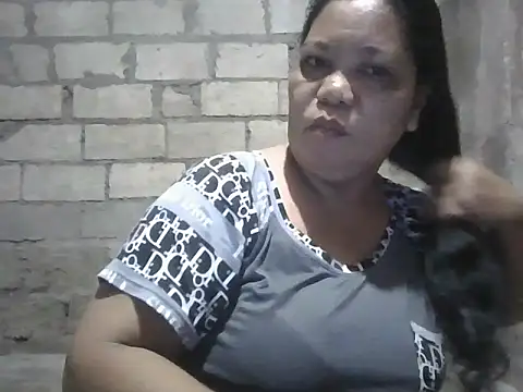 Snapshot of xxbernxxx chatting on October 19, 9:39 pm xxbernxxx online show from October 19, 9:39 pm